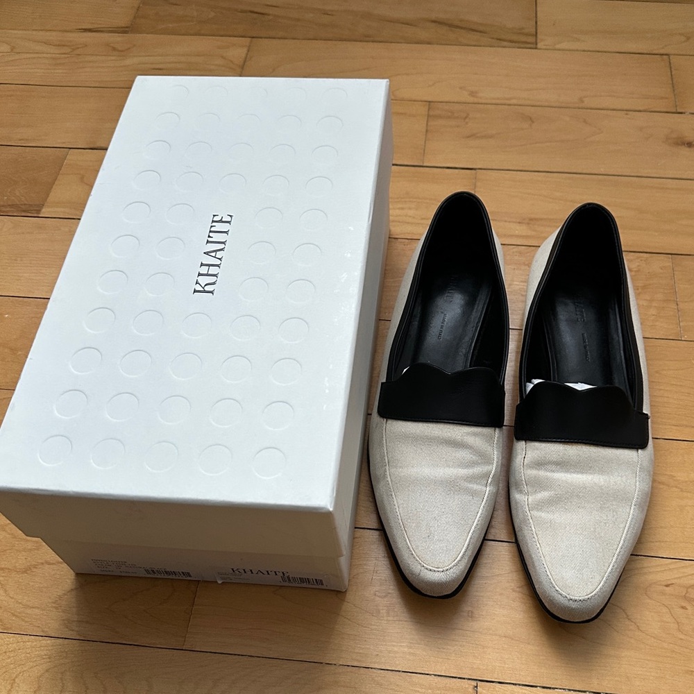 Khaite Pippen Loafers Cream Canvas and Black Leather